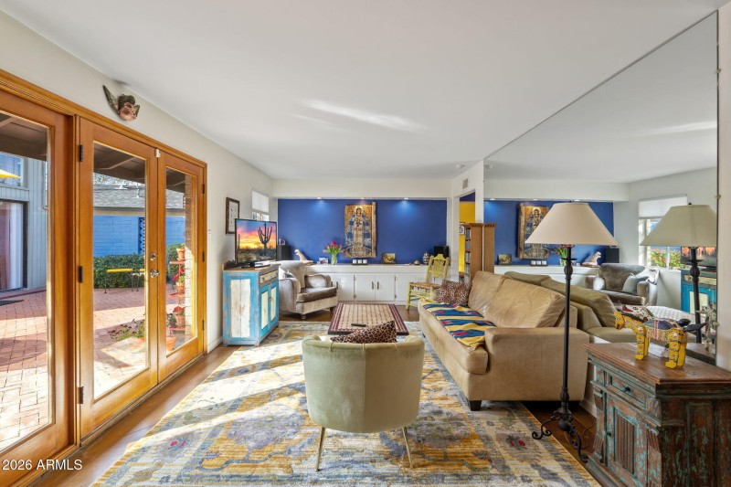 3215 E Missouri Ave, Phoenix 85018