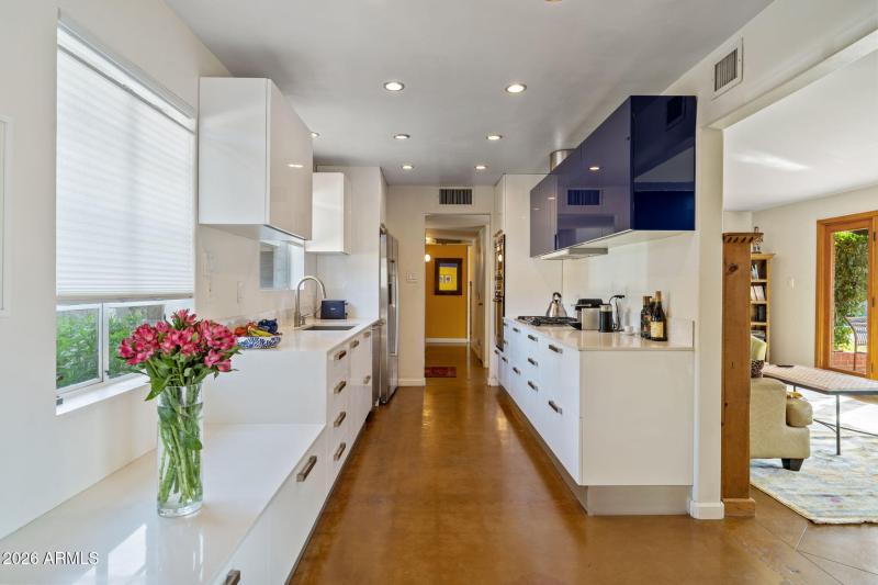 3215 E Missouri Ave, Phoenix 85018