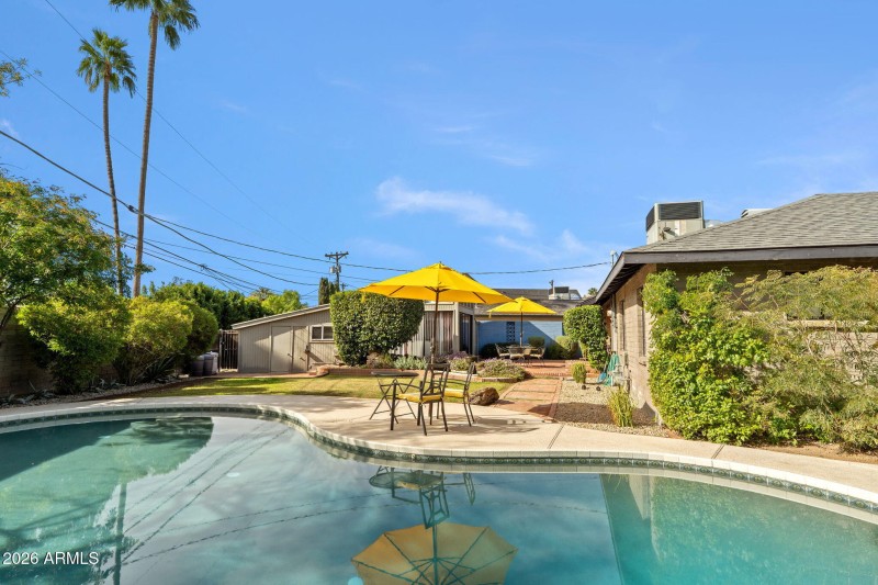 3215 E Missouri Ave, Phoenix 85018