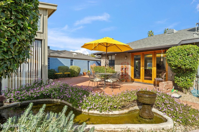 3215 E Missouri Ave, Phoenix 85018