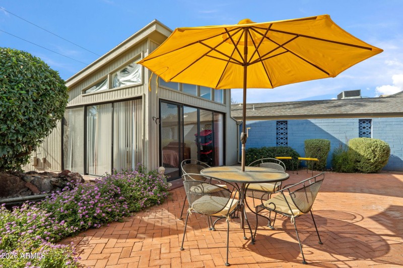 3215 E Missouri Ave, Phoenix 85018