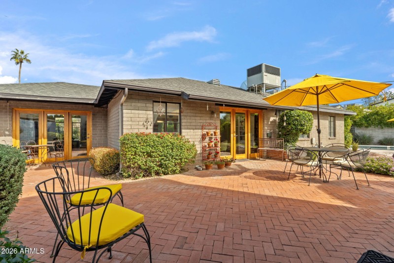 3215 E Missouri Ave, Phoenix 85018