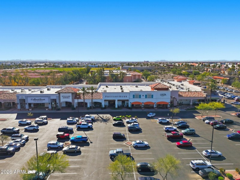 Great Shops & Restaurants at Casa Paloma