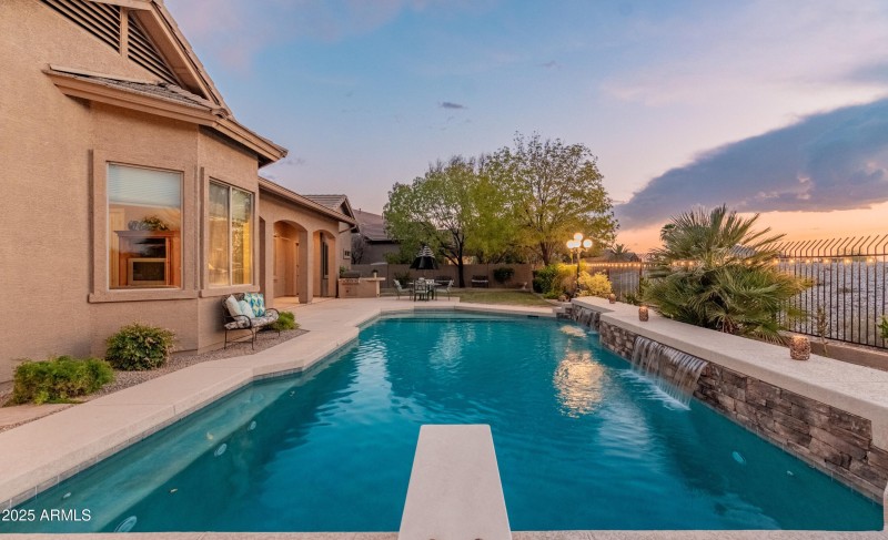 4110 W Oraibi Dr-73.JPG cropped.JPG twil