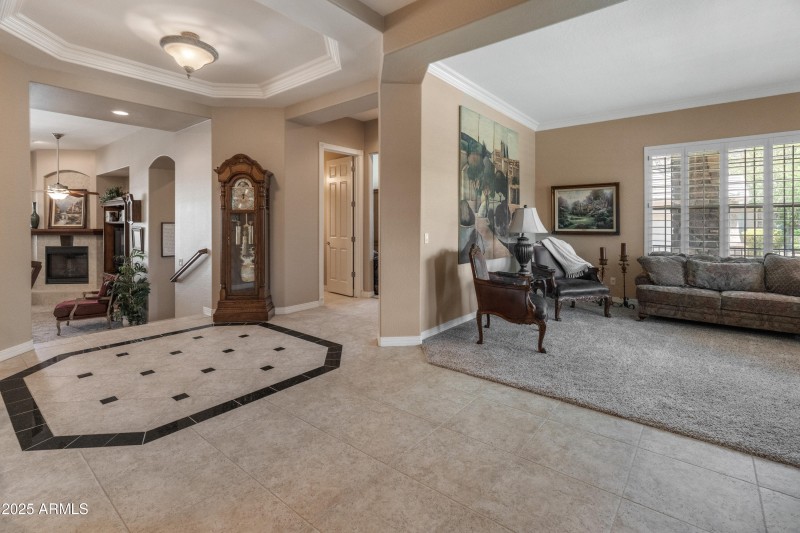 4110 W Oraibi Dr-5.jpg foyer to living r