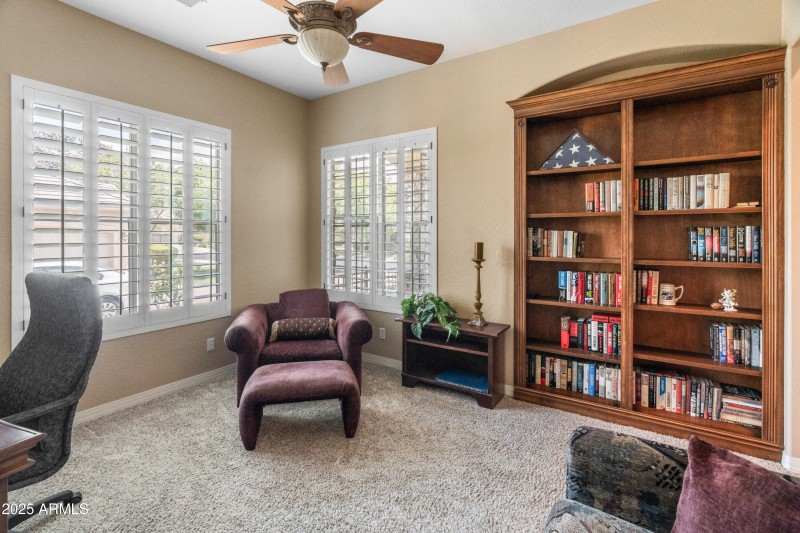 4110 W Oraibi Dr-9.jpg office