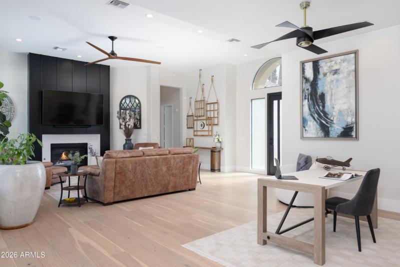 W Lynx Way (1782)-21