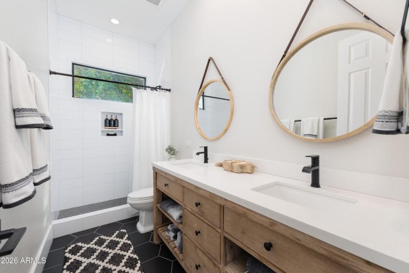 W Lynx Way (1782)-31