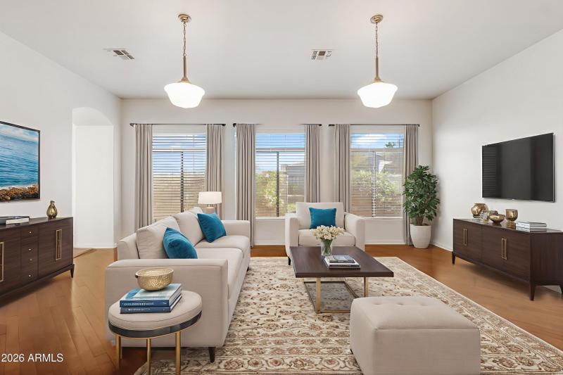 14-DSC06286 - Living Room - Standard - 1