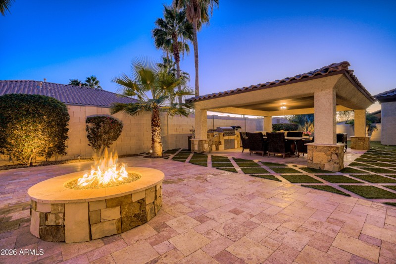 Ramada ~ Gas Firepit