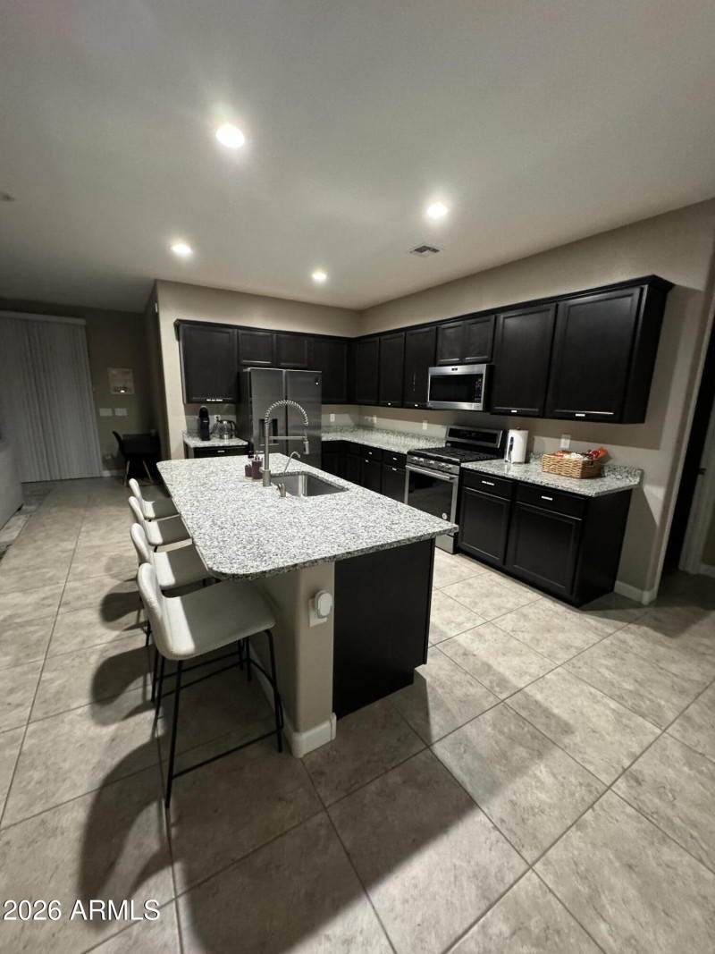 1D60C155-3C8A-466F-9C7B-8427EFA5E5EA