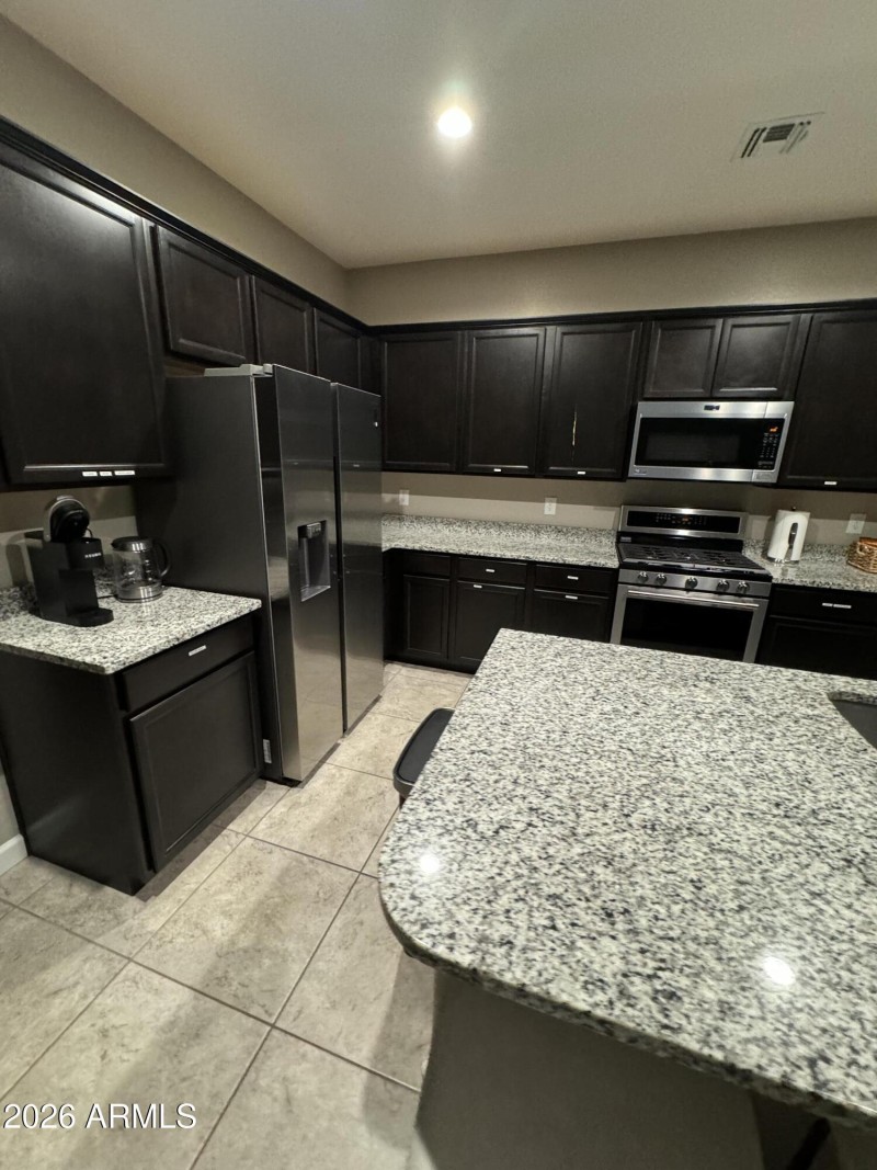 7E2192D5-4F08-42C2-A6D9-89CB27D93B47