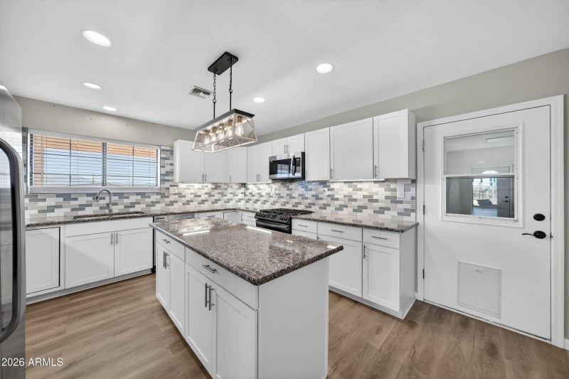 Interior - 8505 E Hansford Ln-6