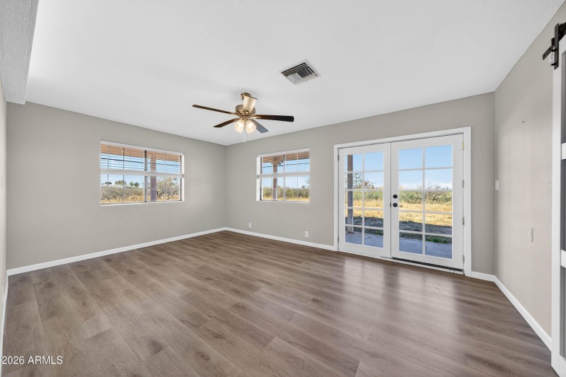 Interior - 8505 E Hansford Ln-11