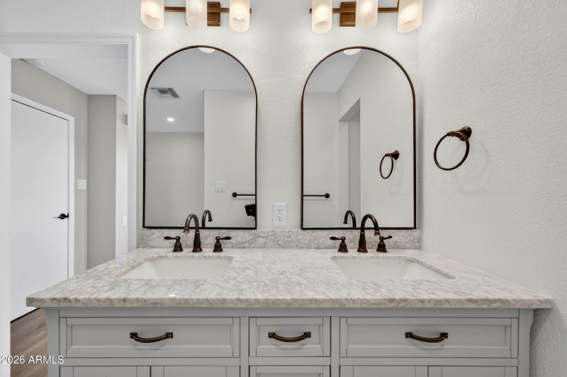 Interior - 8505 E Hansford Ln-15