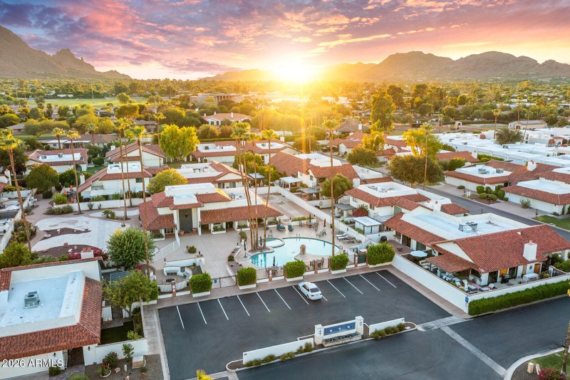 over flow parking at the pool