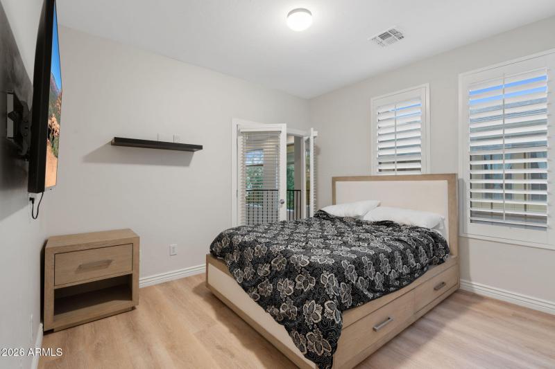 24-web-or-mls-14450-n-thompson-peak-pkwy