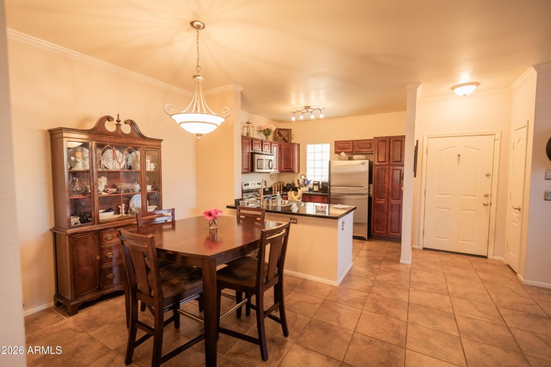 Dining Room & Kitchen