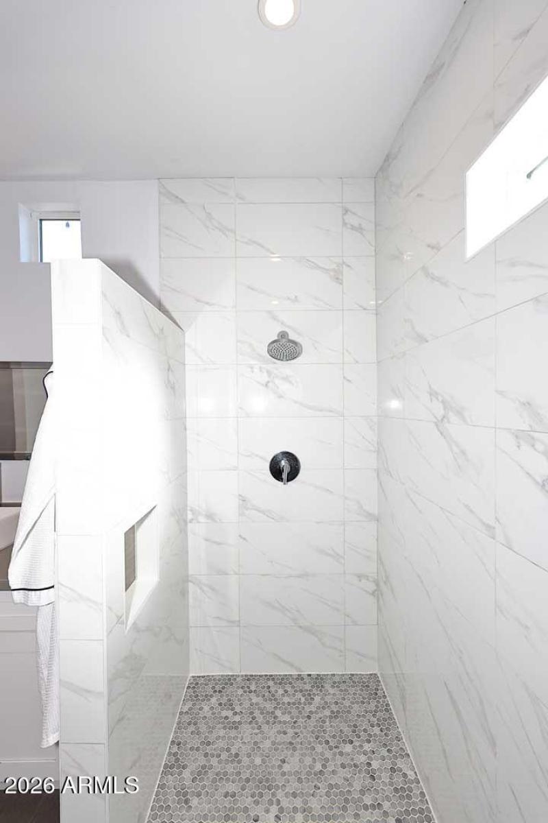 Primary Bath-Dual Head Shower