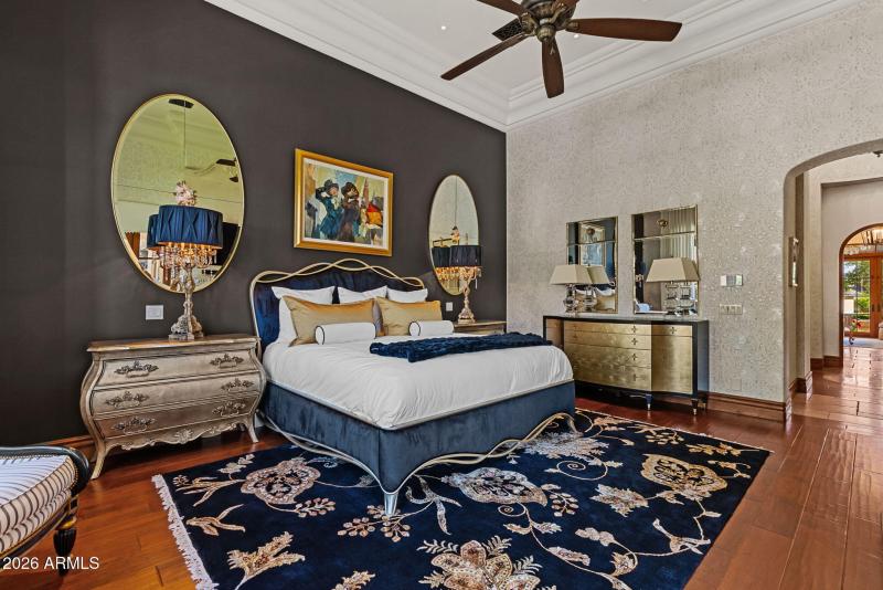 23-web-or-mls-9926-e-kemper-way