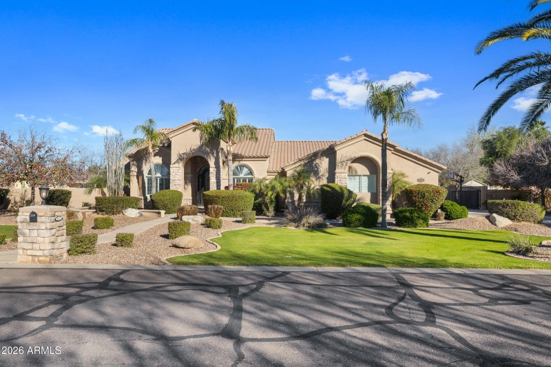 2656 Vía de Arboles-1