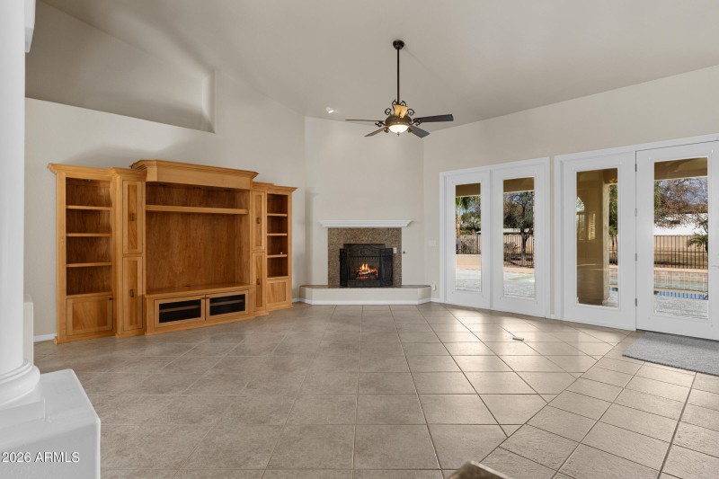 2656 Vía de Arboles-14