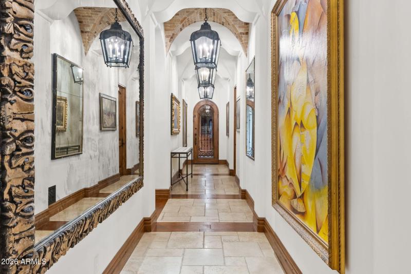 58-web-or-mls-9926-e-kemper-way