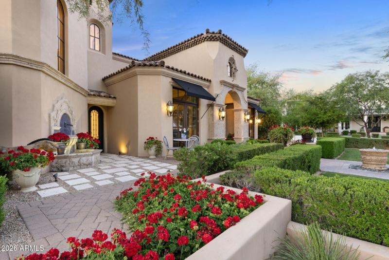 98-web-or-mls-9926-e-kemper-way