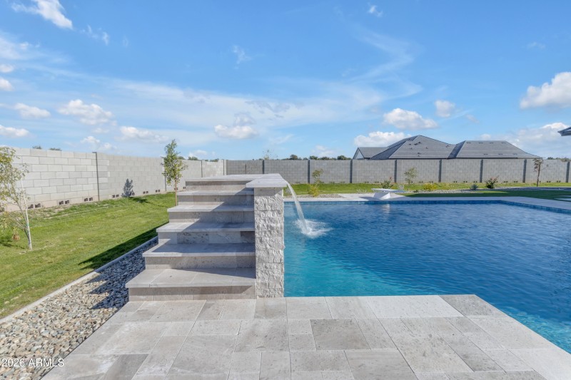 076_a4m_Pool shots 1