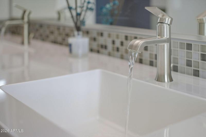 60-web-or-mls-18926 N Arbor Dr-83