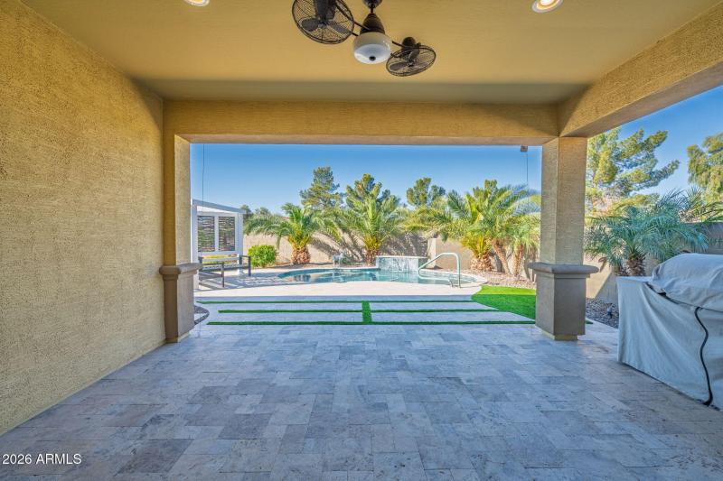 9-web-or-mls-18926 N Arbor Dr-9