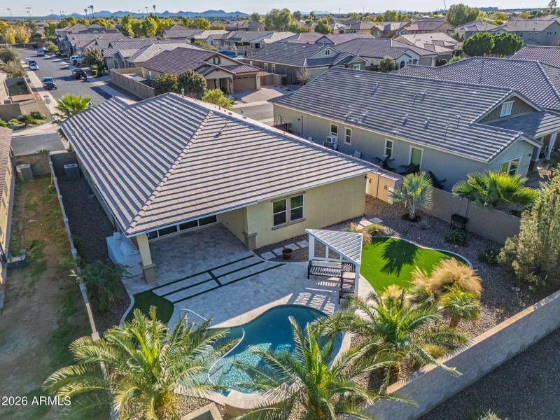 23-web-or-mls-18926 N Arbor Dr-23