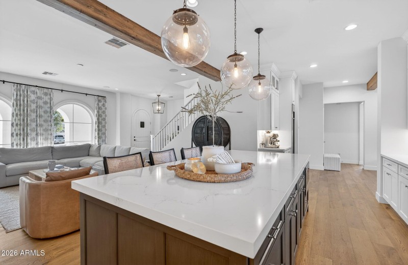 21-web-or-mls-16- E Crittenden Ln