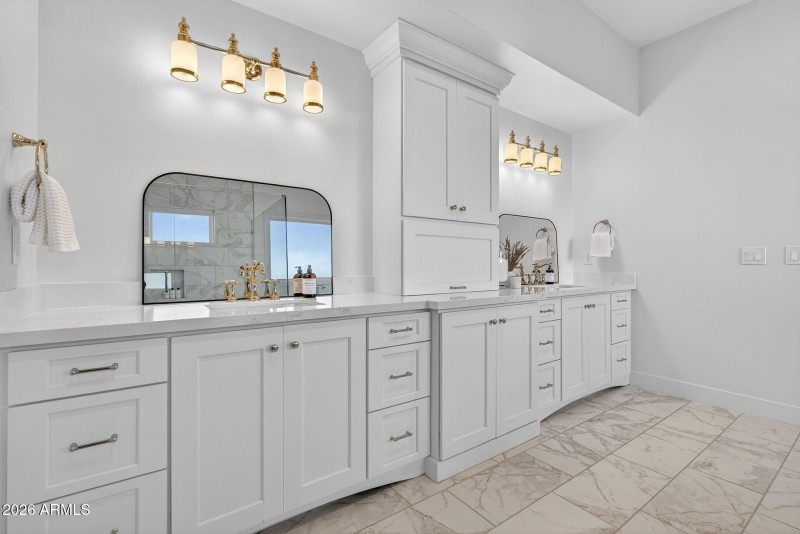 48-web-or-mls-41- E Crittenden Ln