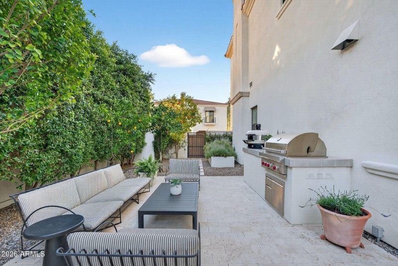 88-web-or-mls-91- E Crittenden Ln