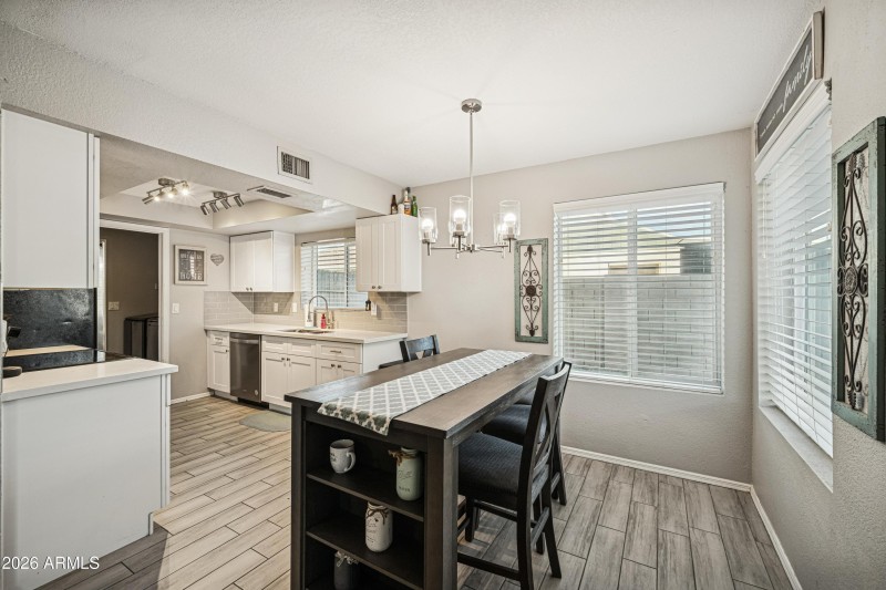 Light & Bright Kitchen