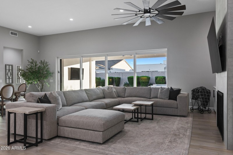 20701 E Indiana Ave-21