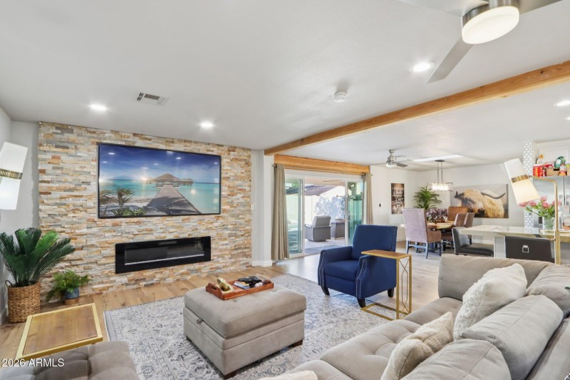 8-web-or-mls-N 82nd St-S1601-008