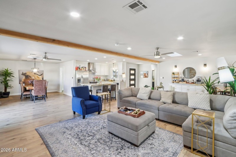 10-web-or-mls-N 82nd St-S1601-010