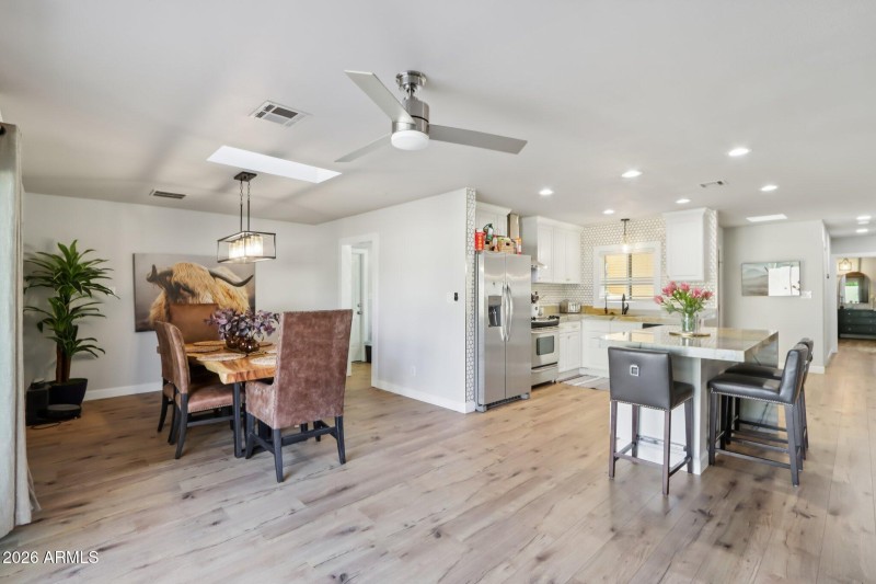 19-web-or-mls-N 82nd St-S1601-019