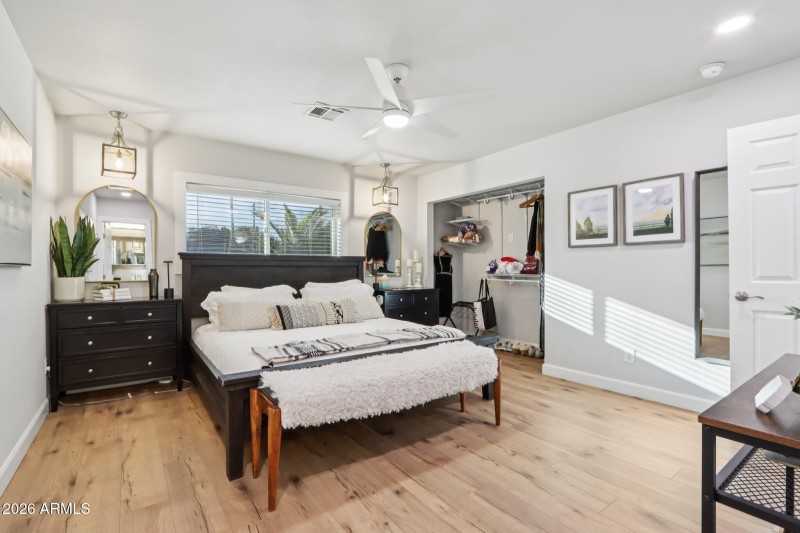 29-web-or-mls-N 82nd St-S1601-029