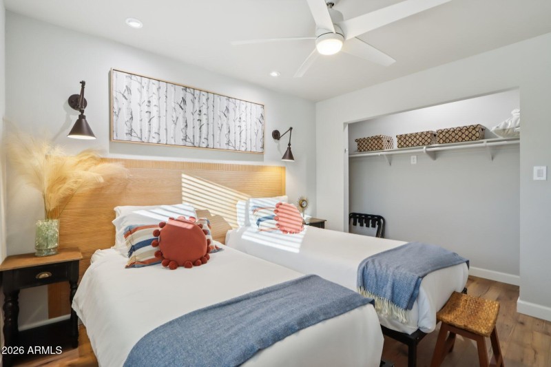 32-web-or-mls-N 82nd St-S1601-032