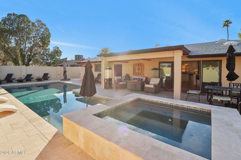 38-web-or-mls-N 82nd St-S1601-038