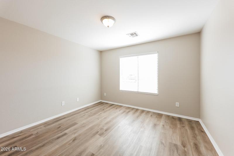 009-photo-family-room-14939130