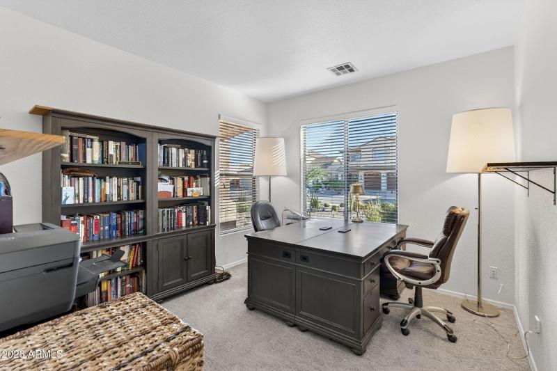 22-web-or-mls-25- W Peggy Dr