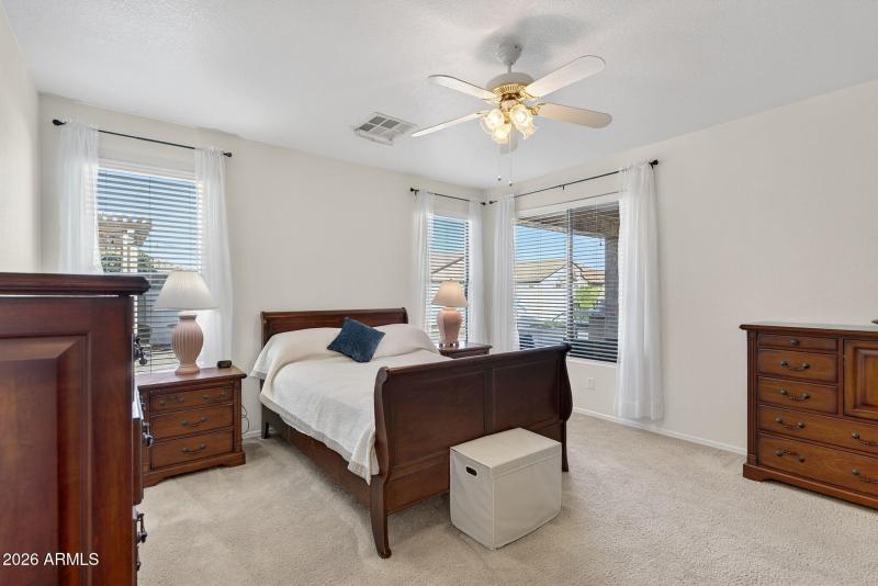 29-web-or-mls-30- W Peggy Dr