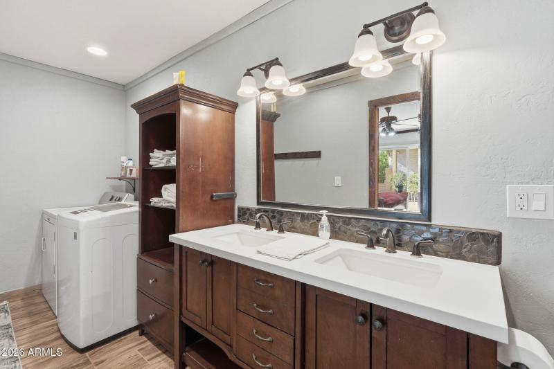 10046 E Hummingbird Lane