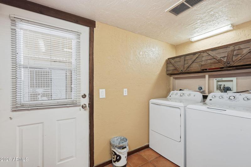 10046 E Hummingbird Lane