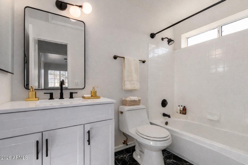 Upstair Hallway Bathroom