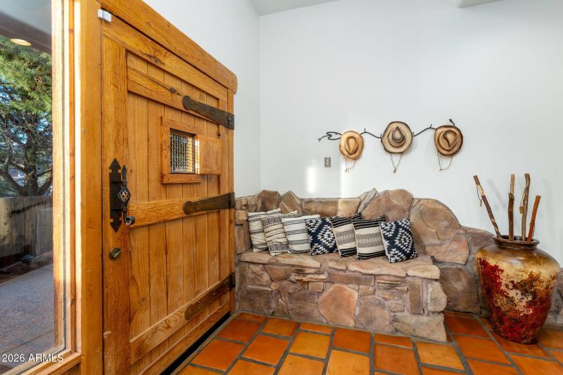HikingTrailsHomes-32